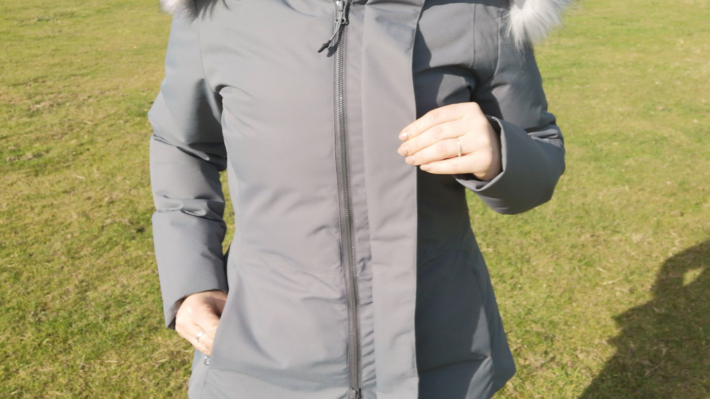 Equetech Stratus zip and magnet detail
