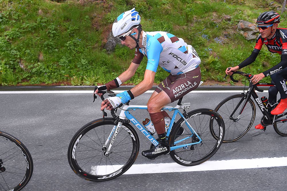 Hubert DuPont in the bunch during the final stage at Tour de Suisse