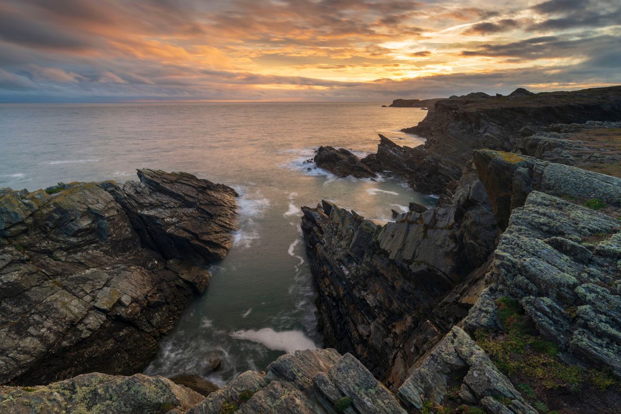 An image of the ragged coastline off the island of Anglesey