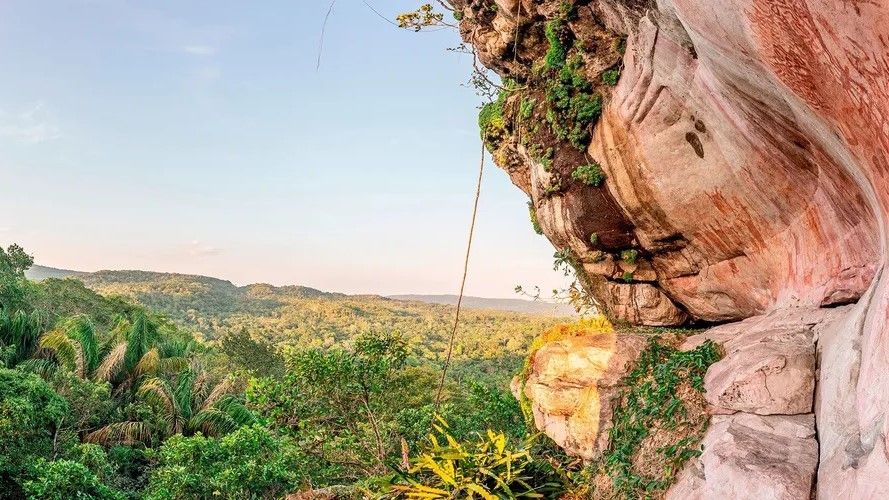 Photo of the cliffside region of Colombia’s Serranía de La Lindosa