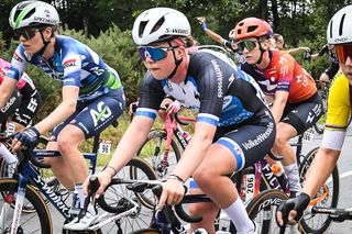 Photo finish at Midwest Cycling Classic goes to Lonneke Uneken as Martina Alzini celebrates too early for a second time
