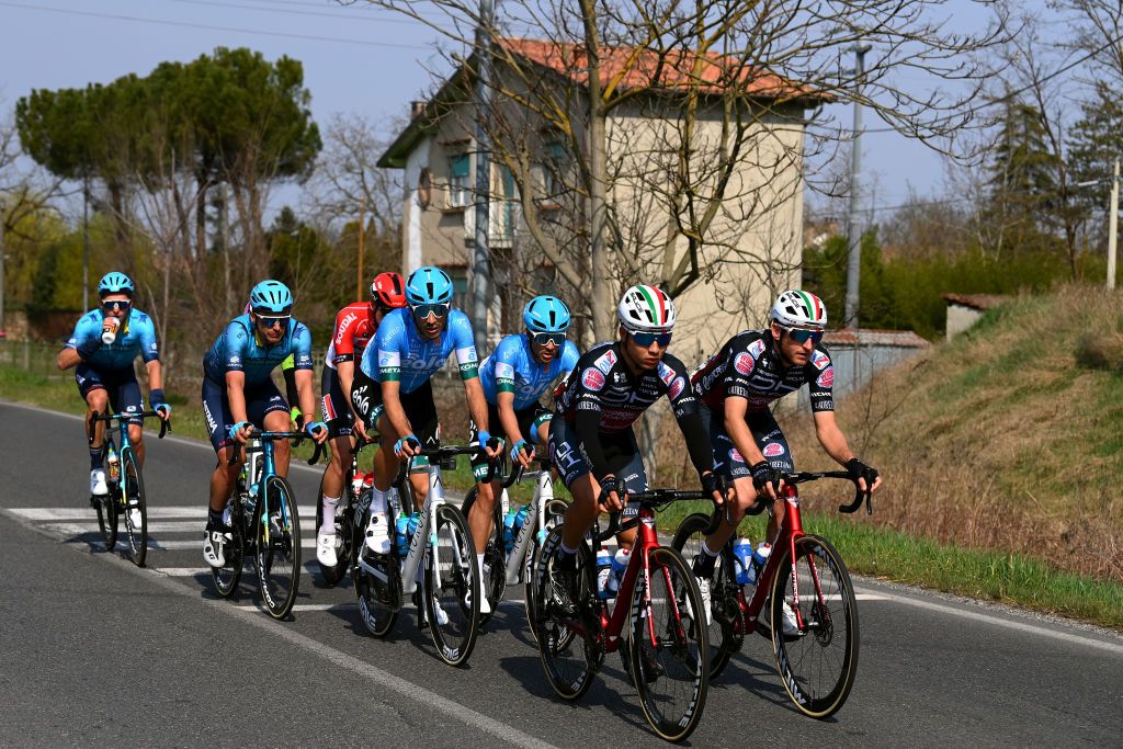 SANREMO ITALY MARCH 19 Ricardo Alejandro Zurita of Venezuela and Team Drone Hopper Androni Giocattoli Sidermec Filippo Tagliani of Italy and Team Drone Hopper Androni Giocattoli Sidermec Diego Pablo Sevilla of Spain and EoloKometa Cycling Team Samuele Rivi of Italy and EoloKometa Cycling Team Filippo Conca of Italy and Team Lotto Soudal Yevgeniy Gidich of Kazahkstan and Team Astana Qazaqstan Artyom Zakharov of Kazahkstan and Team Astana Qazaqstan and Alessandro Tonelli of Italy and Team Bardiani Csf Faizane compete in the breakaway during the 113th MilanoSanremo 2022 a 293km one day race from Milano to Sanremo MilanoSanremo on March 19 2022 in Sanremo Italy Photo by Tim de WaeleGetty Images