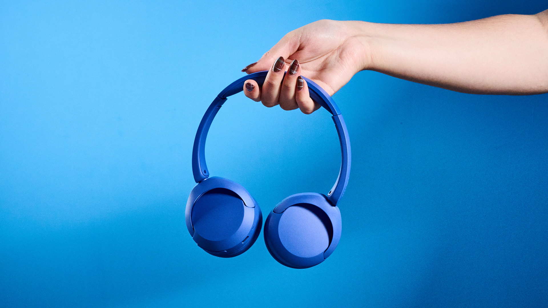 Sony WH-CH530 in Cobalt blue