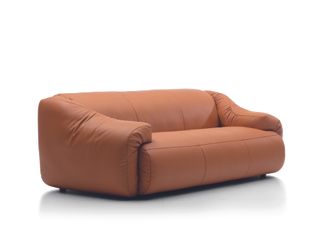 Small sofa in leather by DeSede