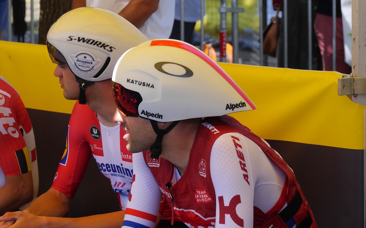 British TT champion Alex Dowsett was wearing what appears to be a new TT helmet from Oakley