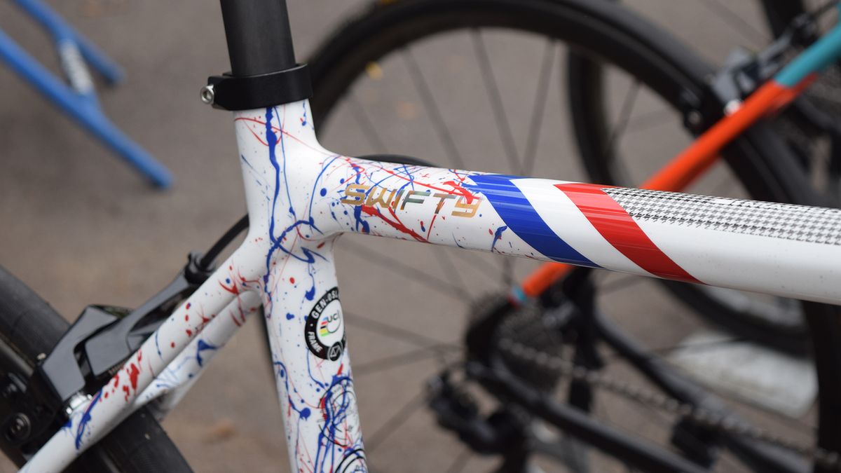 Swift's nickname adorns the top tube in gold lettering