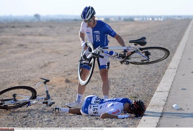Kenneth Hanson and Kiel Reijenen both crash