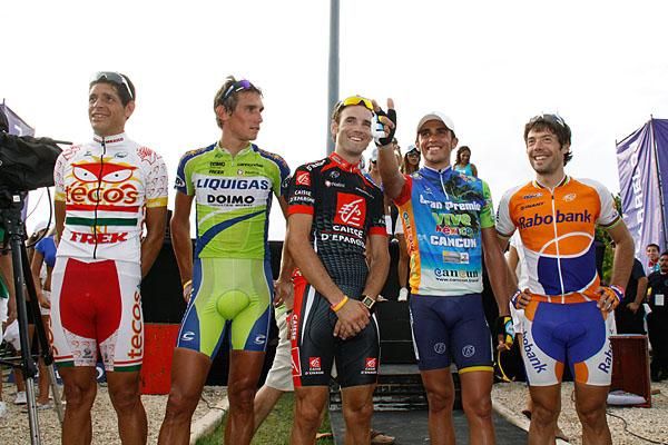 The podium (l-r): Florenico Ramos, Roman Kreuziger, Alejandro Valverde, Alberto Contador and Oscar Freire.