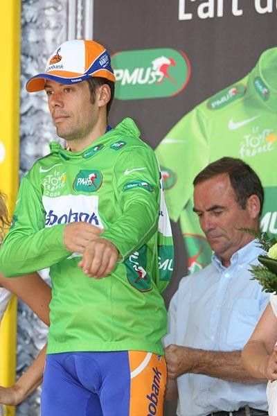Oscar Freire lost some ground in the green jersey competition to Thor Hushovd, but still leads the Norwegian by 11 points.