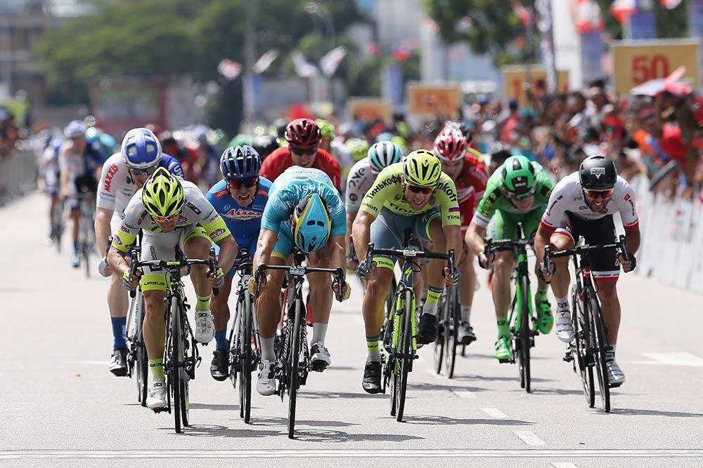 Andrea Guardini (Astana) hits the line first
