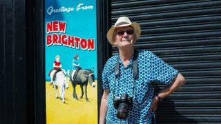 3BHBBXW MARTIN PARR in I AM MARTIN PARR (2024), directed by LEE SHULMAN. Credit: Haut et Court Doc / Album