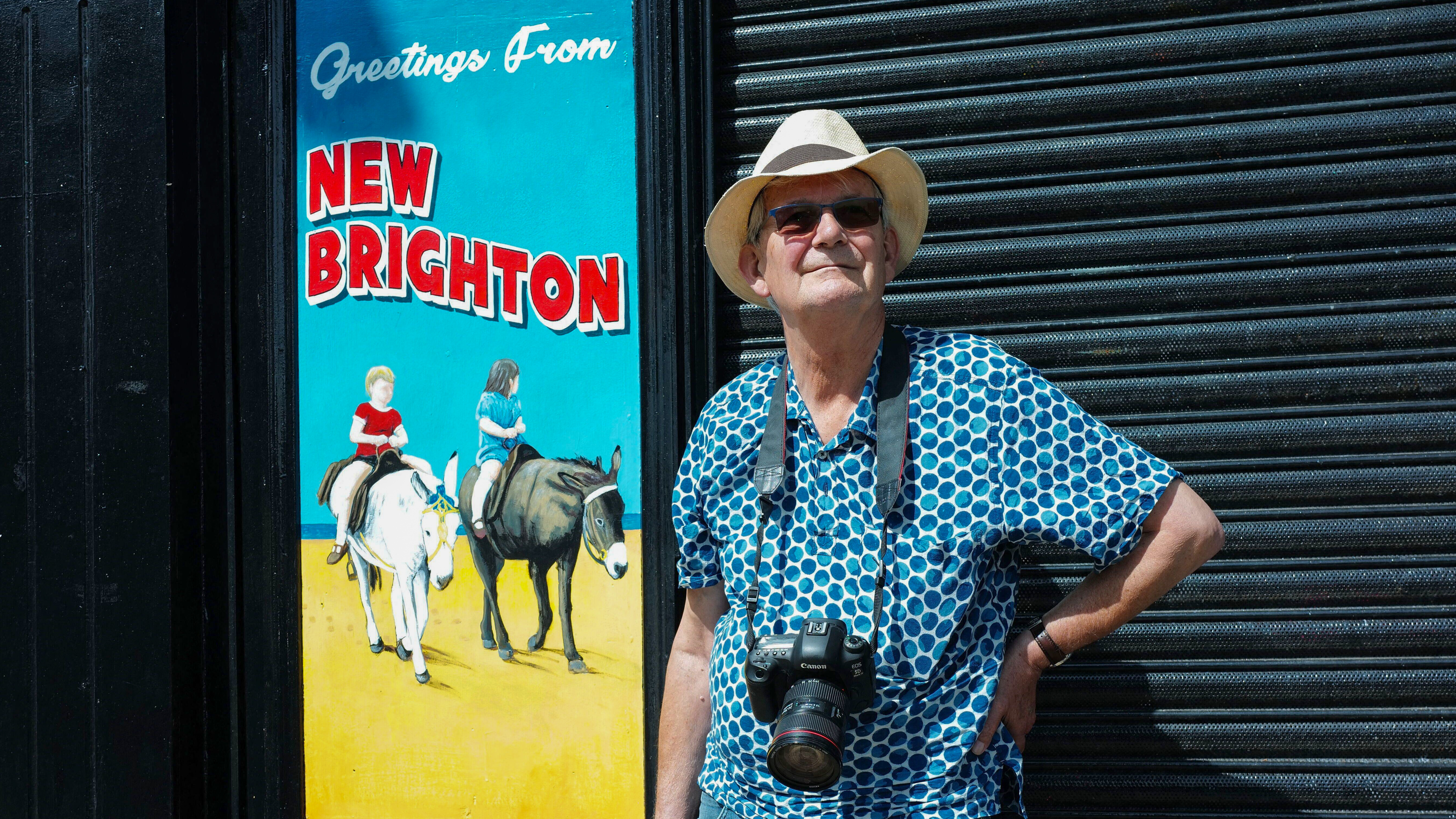 3BHBBXW MARTIN PARR in I AM MARTIN PARR (2024), directed by LEE SHULMAN. Credit: Haut et Court Doc / Album