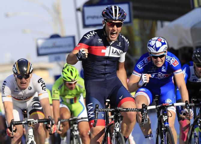 Matteo Pelucchi (IAM Cycling) timed his sprint perfectly to win stage 2