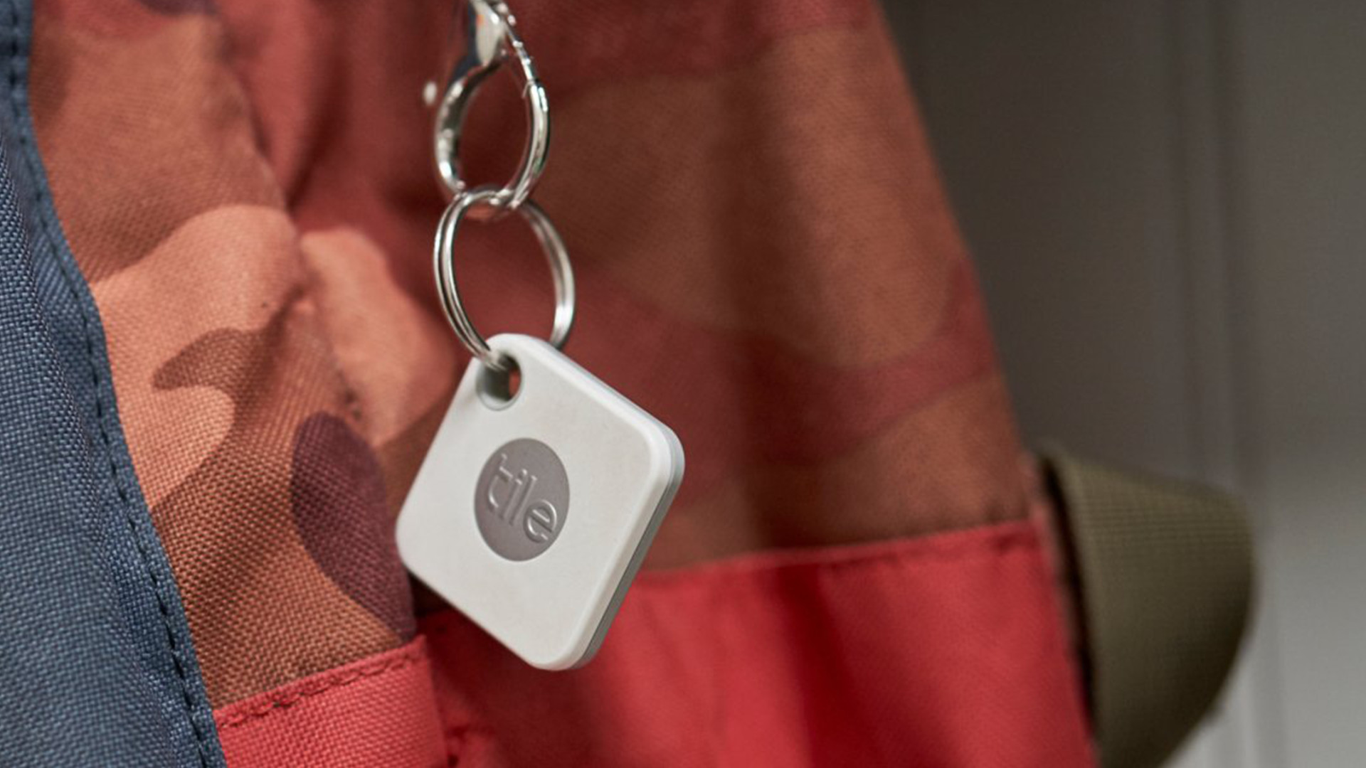 The biggest risks of using Bluetooth trackers like Apple AirTag, Tile