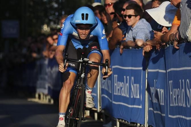 Rohan Dennis powers to the line