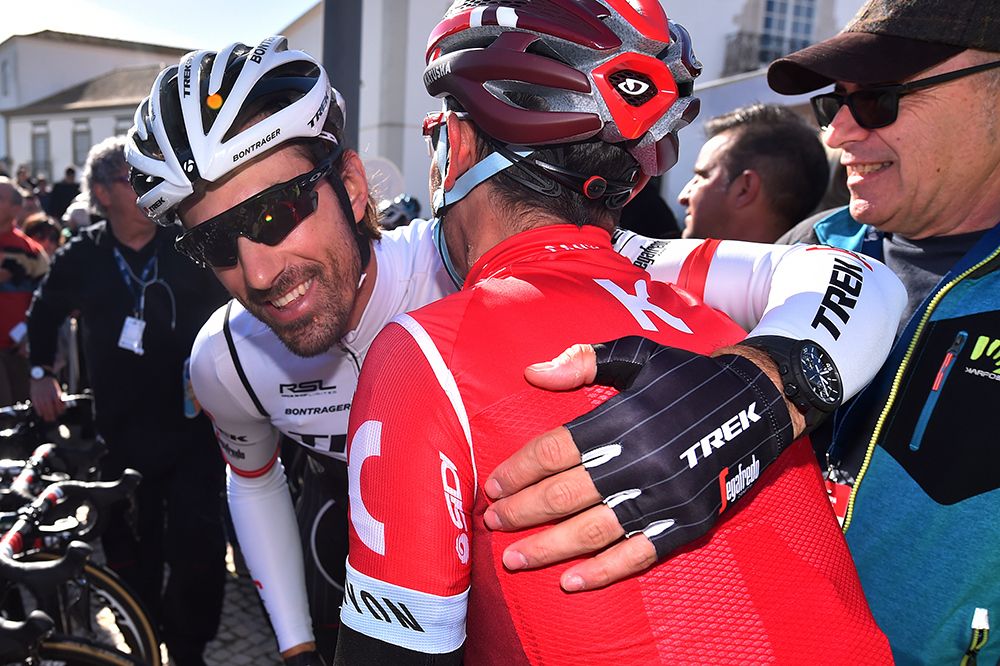 Hugs on the start line