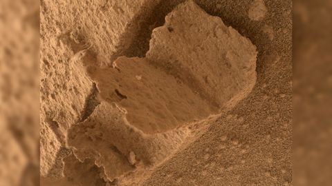 Bizarre Martian 'book' Spotted By NASA's Curiosity Rover | Live Science