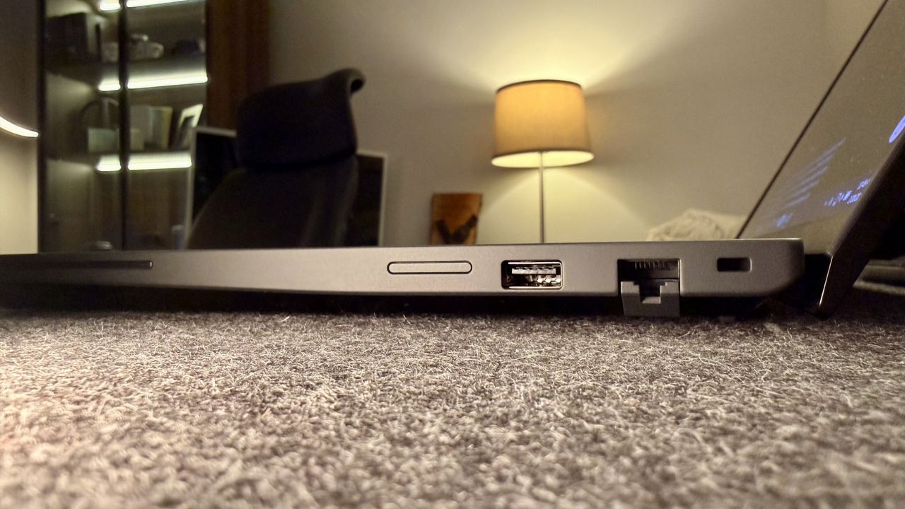 Lenovo | ThinkPad P16s Gen 4