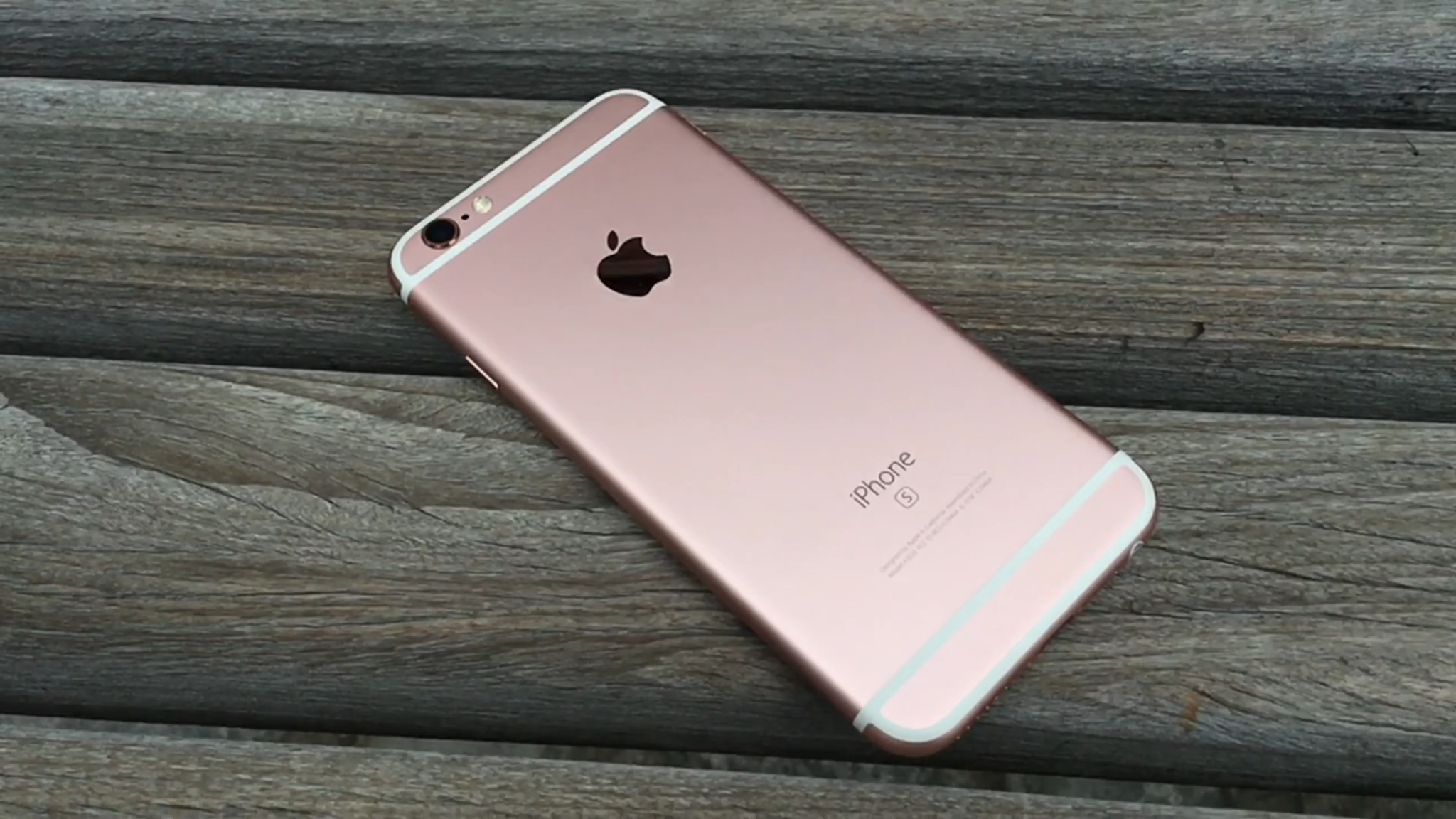 iPhone 7 may be easily confused with an iPhone 6s, feature only