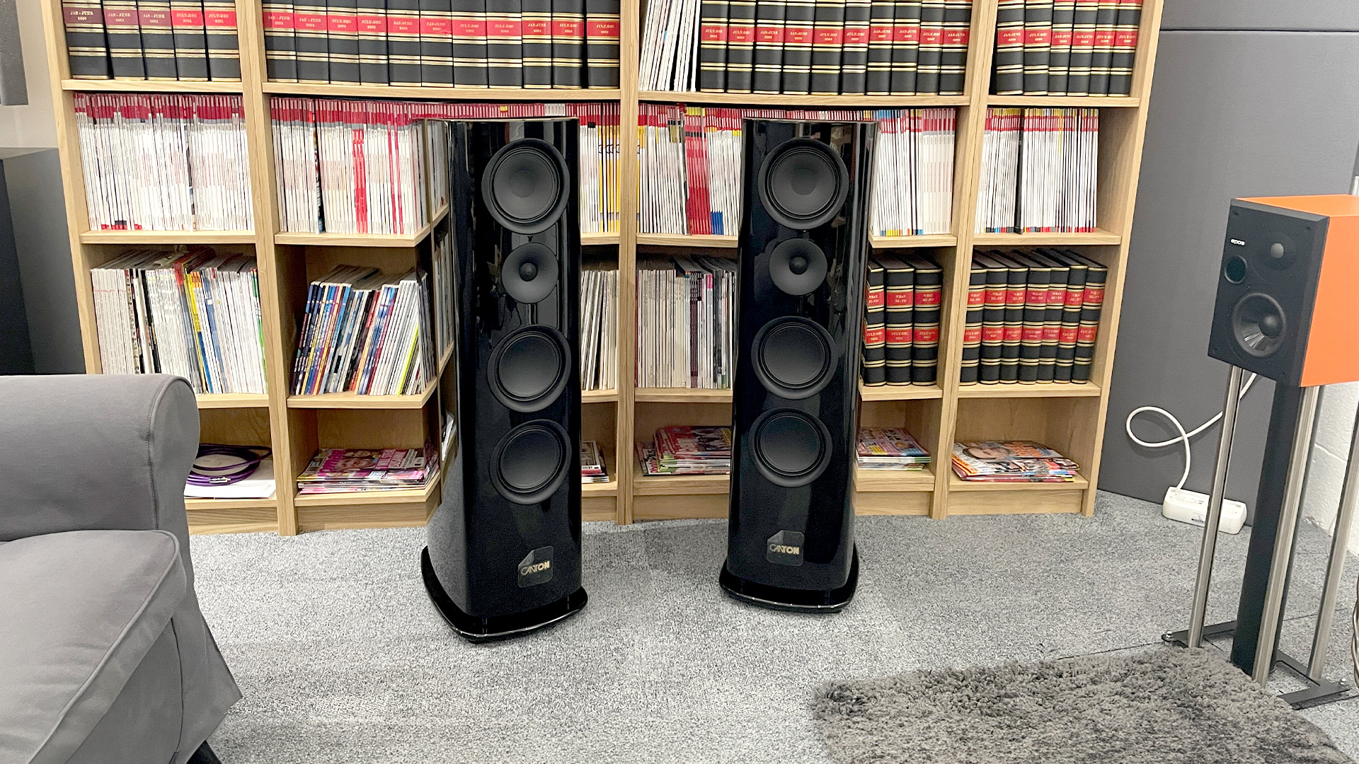 Canton Reference 5 floorstanding speakers