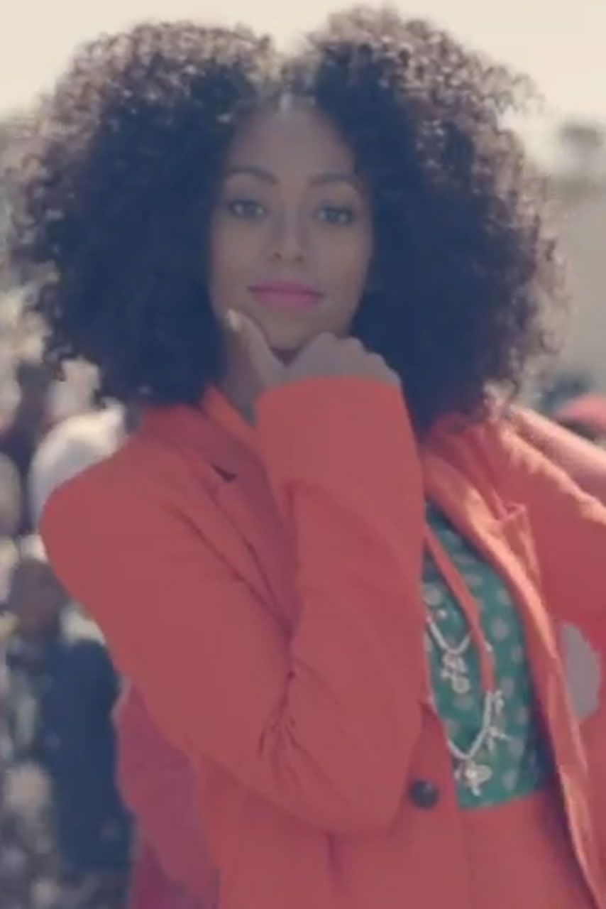 REGARDER : Solange Knowles dans son dernier clip