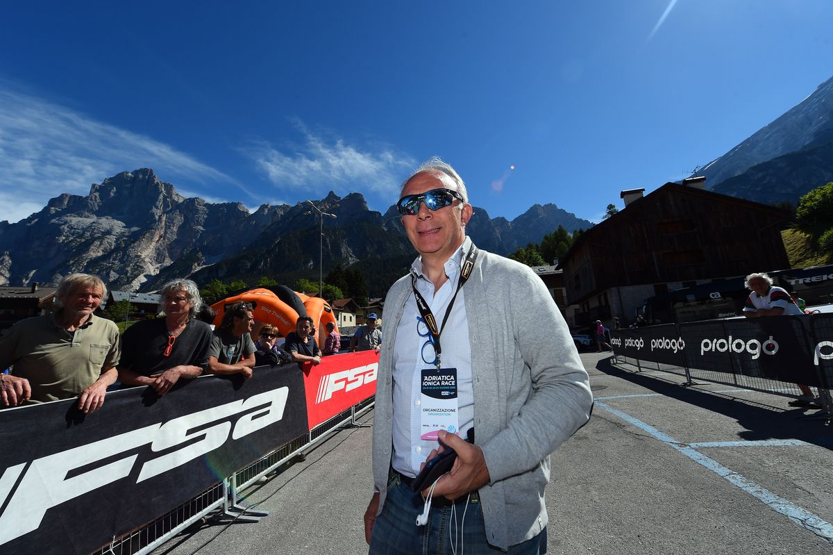 Former rider Moreno Argentin was present at the start