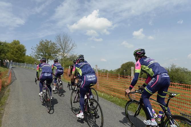 Lampre-Merida prepares for Li&egrave;ge - Bastogne - Li&egrave;ge on La Redoute