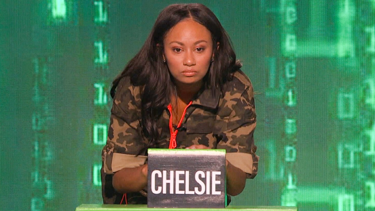 Chelsie hanging out during the HOH competition