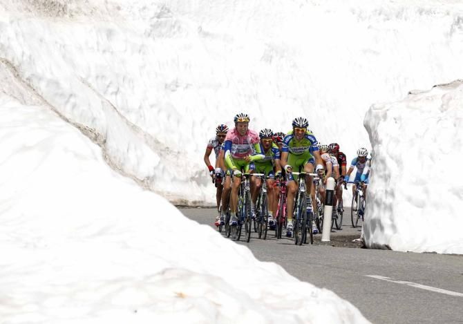 Liquigas leads the peloton on the Passo Stelvio