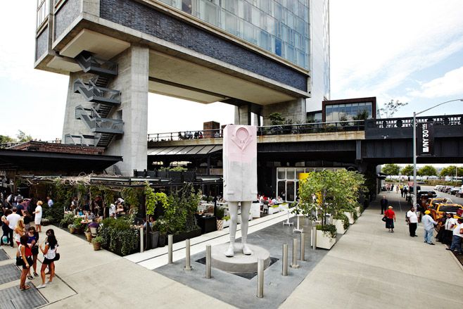 the plaza outside The Standard hotel