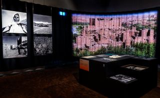 Installation of the Horisont exhibition at the Utzon Center