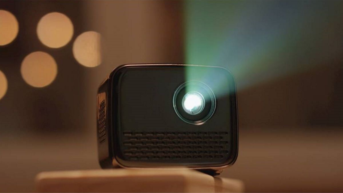 best outdoor projector PHILIPS PicoPix Nano PPX120 Smart Mini Projector