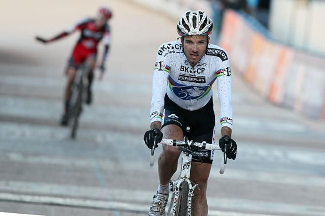 Niels Albert finishes up in third