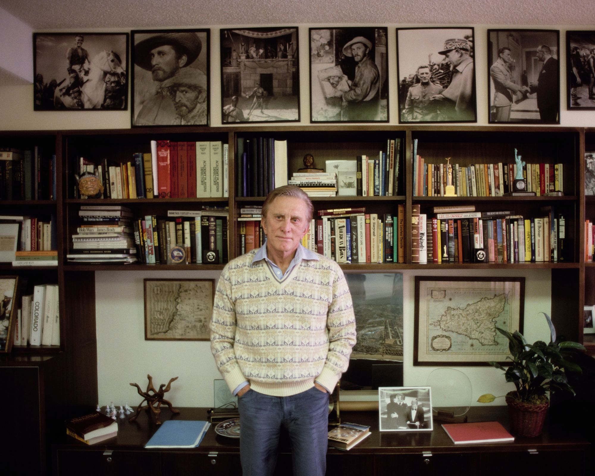 kirk douglas in his office