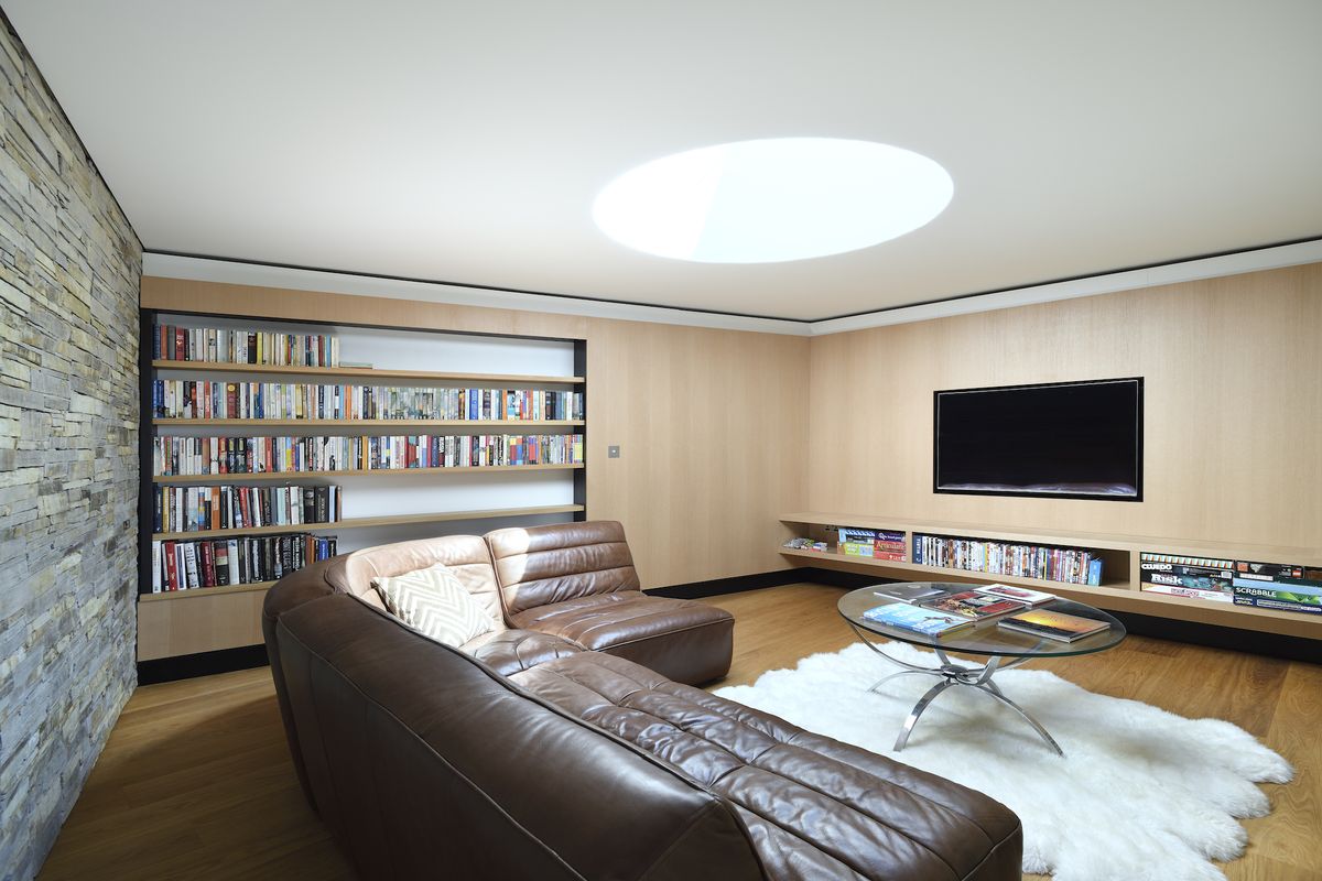 underground snug with roof light