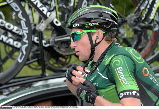 Tony Hurel (Europcar) on bidon duty before taking second on the stage