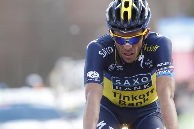 Alberto Contador (Team Saxo-Tinkoff) put in several attacks but ended up cracking