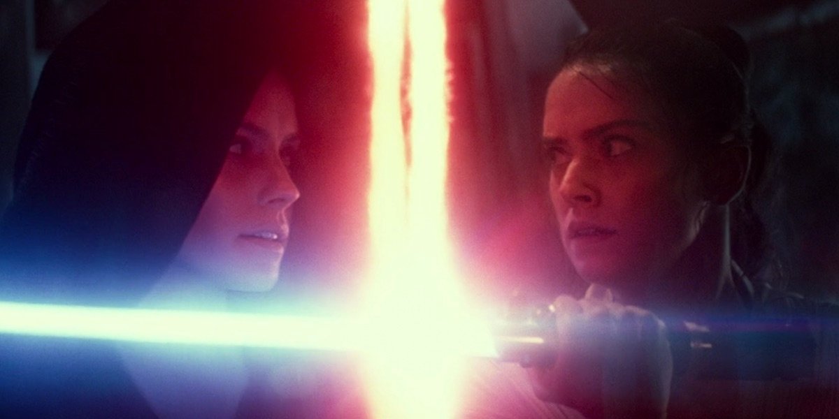 Rey&#039;s lightsaber battle with herself