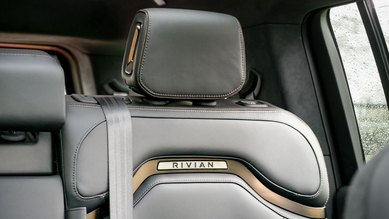 2025 Rivian R1S Tri-Motor test drive review.