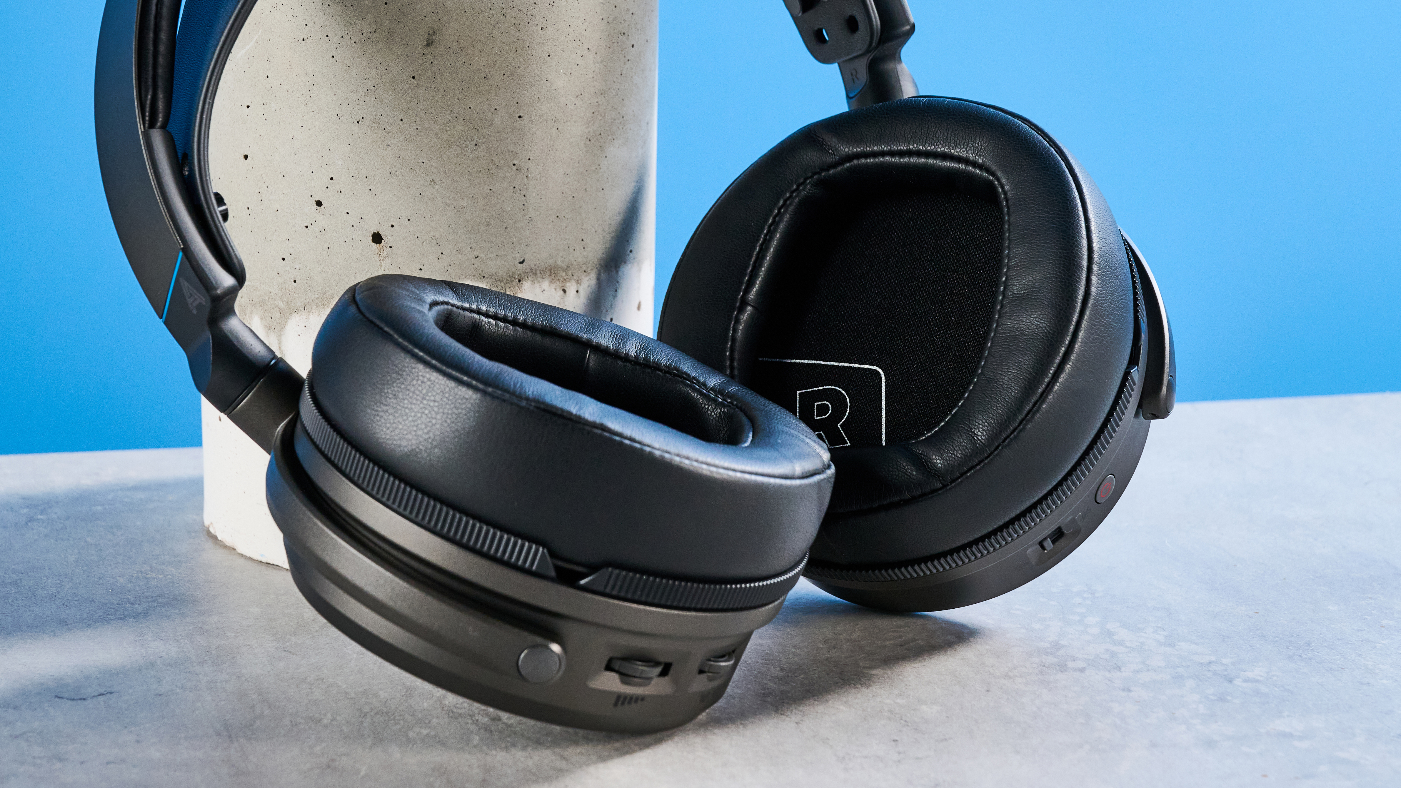 A photo of the Audeze Maxwell 2's earcups