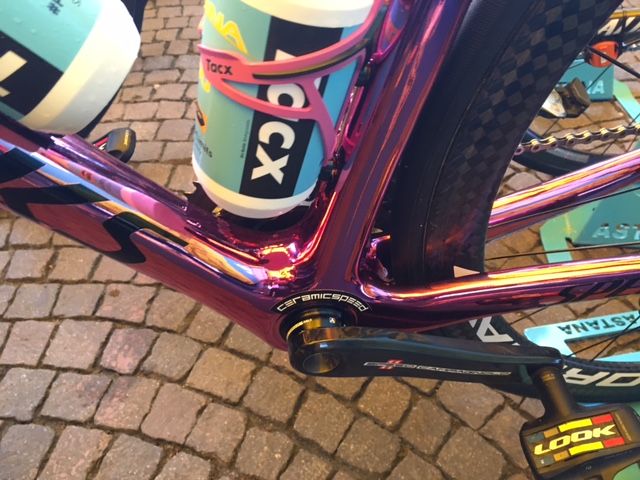 The bottle cages are pink too