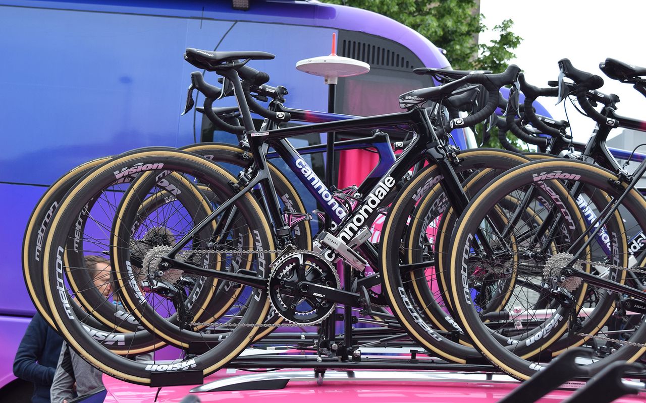 Michael Woods and Tejay van Garderen started stage 1 of the Dauphine on the new bikes