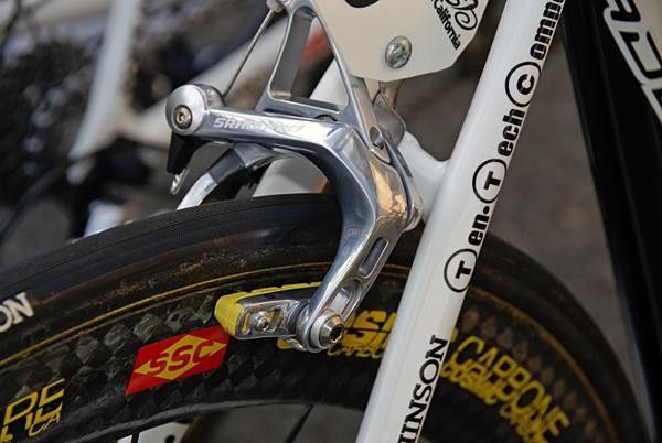 The carbon braking surfaces were handled by carbon-specific pads based on SwissStop's Yellow King.