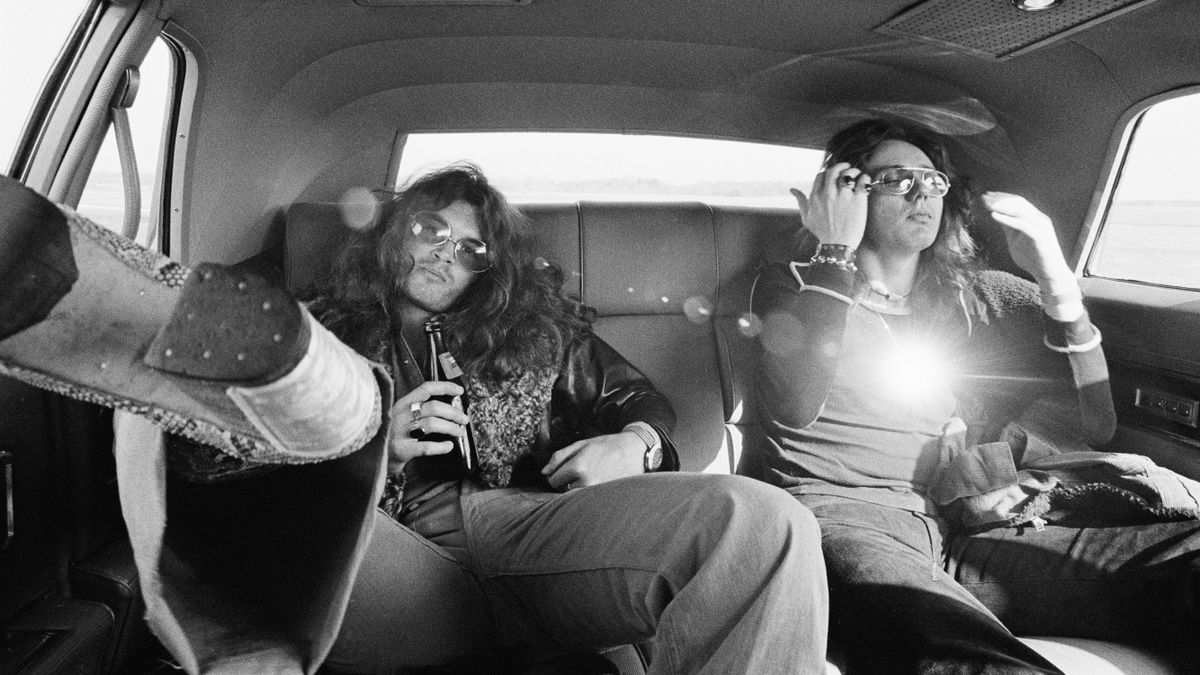 Glenn Hughes Keeps On Moving | Louder