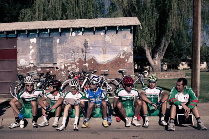 The Mexican National team gets ready for a stage of the Tour of the Gila.