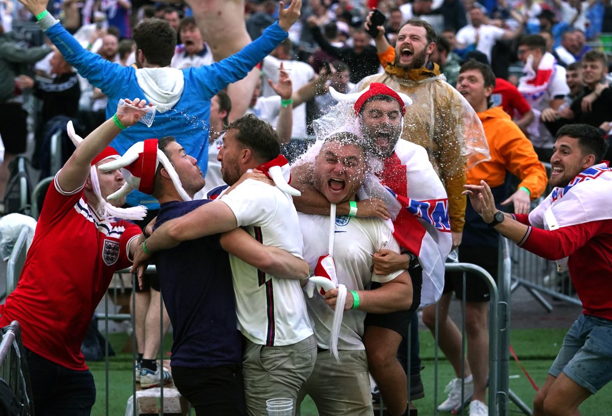 Fans watching Ukraine v England