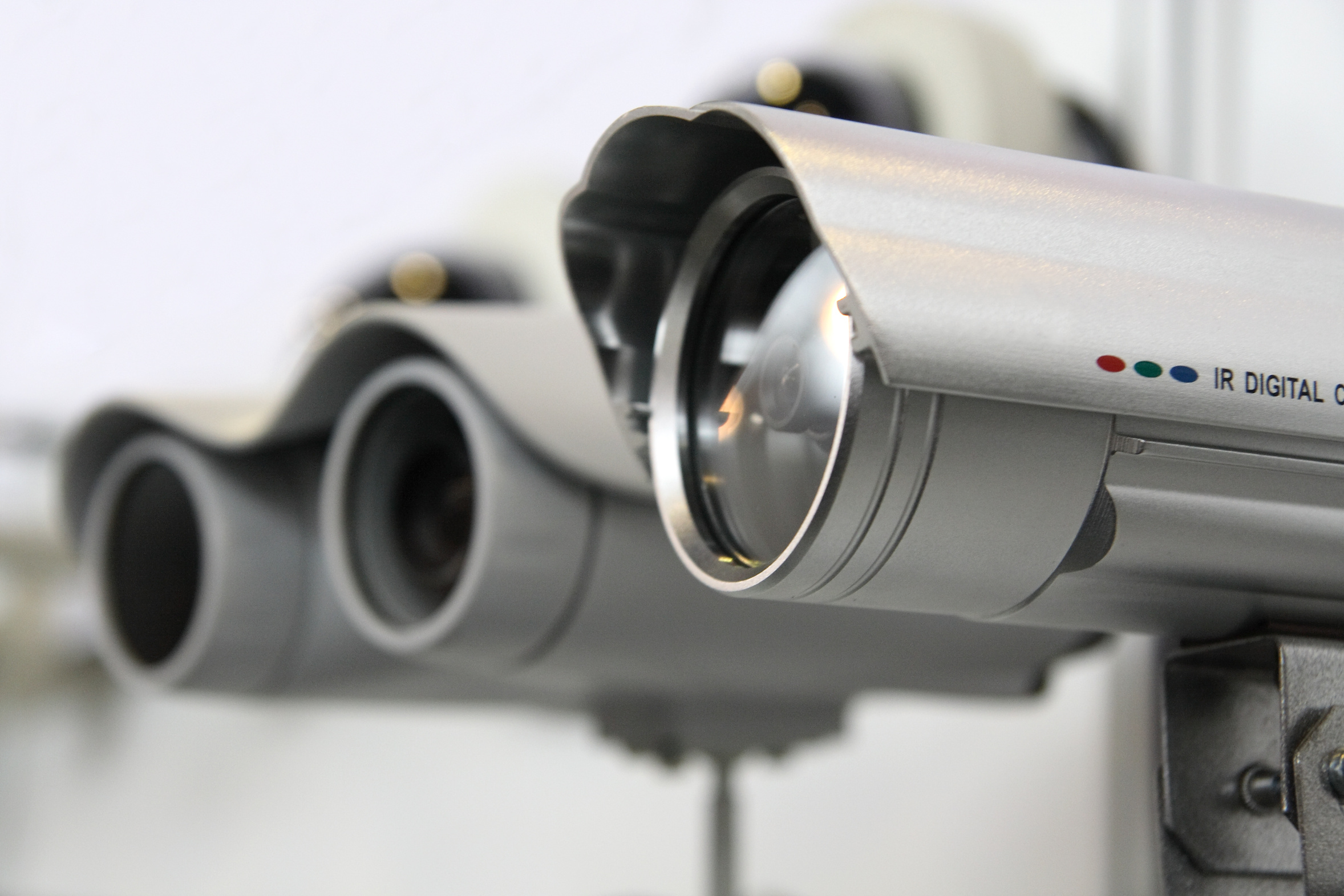 Камера дем. Видеонаблюдение. Камера видеонаблюдения. Система камер видеонаблюдения. Системы видеонаблюдения (CCTV).