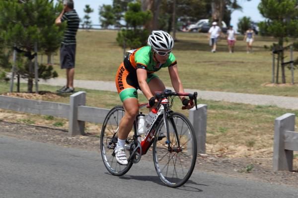 The first real break was when Kate Finegan (Spencers) went away solo for a couple of laps