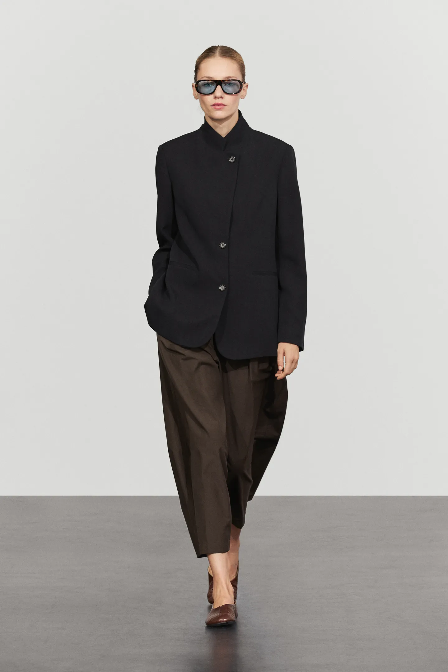 Flowy Button-Detail Blazer