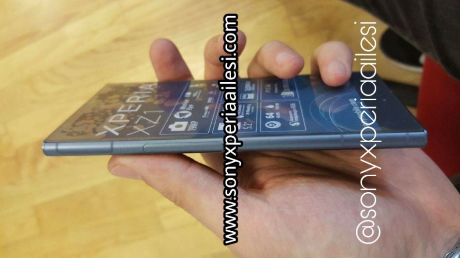The cover on this side of the Xperia XZ1 likely hides the SIM and microSD slots